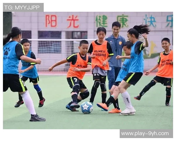 重庆少儿足球培训班助力孩子成长培养足球梦想与团队精神